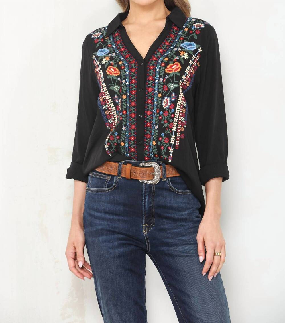 NEW PAPARAZZI viscose split collar embroidered pull-over shirt in black